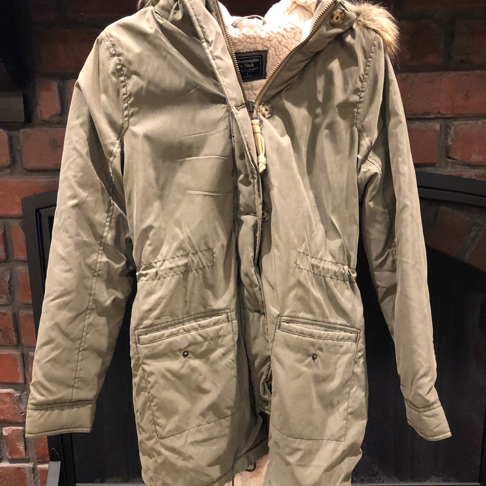 EUC Abercrombie Winter Coat, Small